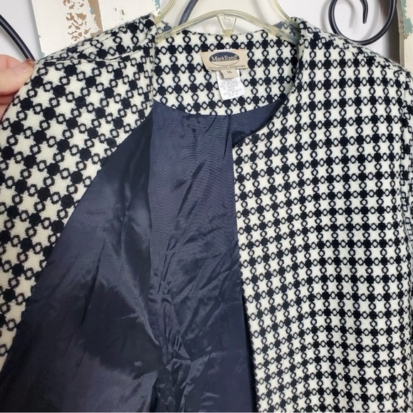 Mark Reed Tweed-Like Jacket - Picture 4 of 8